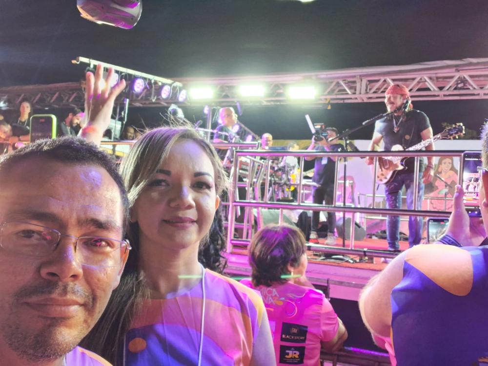 Marcos Oliveira e esposa ( editor chefe do portal Luzilândia News)