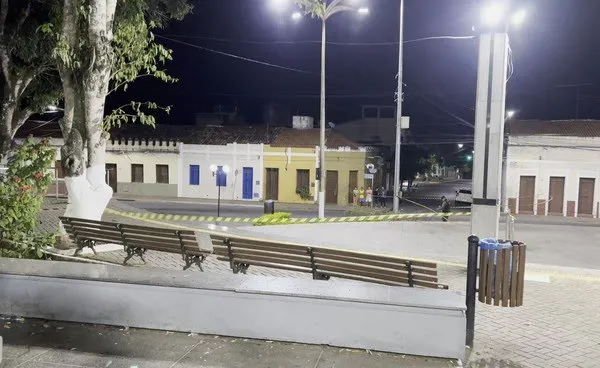 Sete pessoas são assassinadas em praça em Viçosa do Ceará / Créditos: Fernando Dias