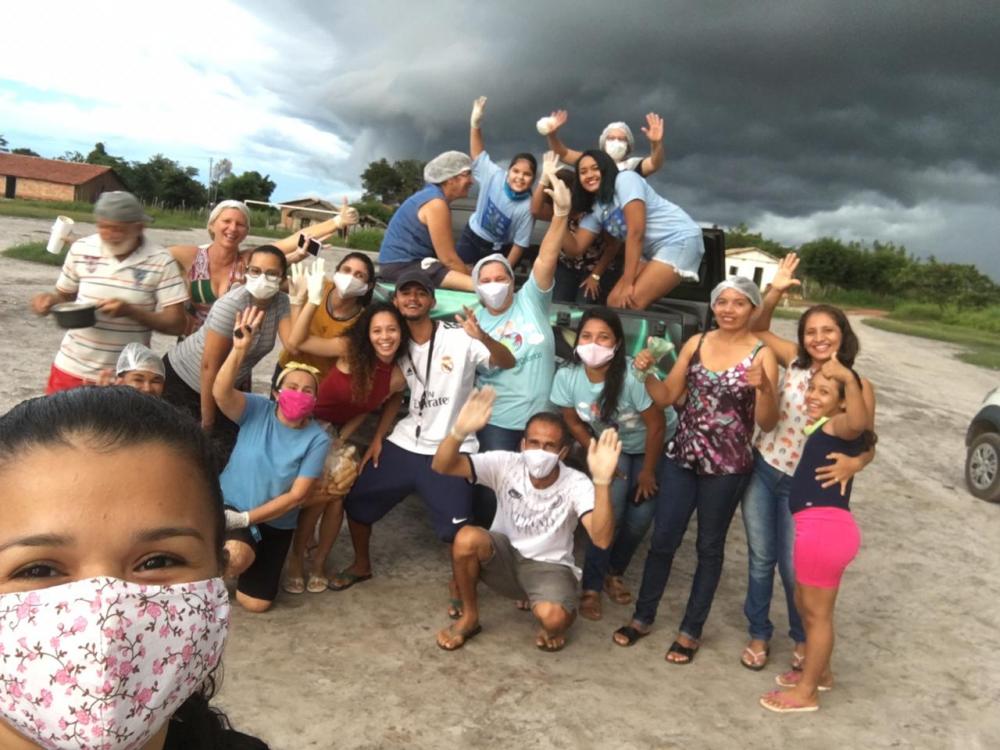 ONG Mundo Colorido distribui na periferia o Sopão Solidário durante a Pandemia 