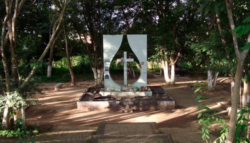 Barras PI: Mártir Gregorio vida e história do homem milagroso 