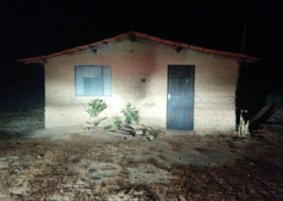 Meninas de 12 e 13 anos são resgatadas de residência após mais de 24 horas desaparecidas no Sul do PI — Foto: Divulgação/PMPI