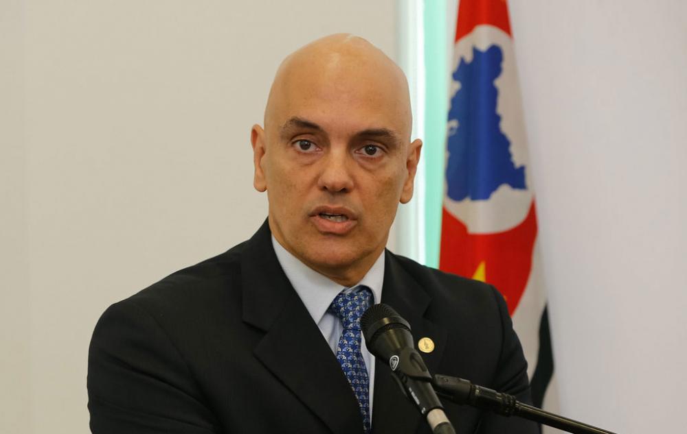 PF cumpre mandados de busca e apreensão em inquérito do Supremo contra fake news