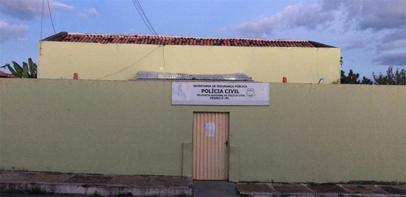 Suspeito de estuprar criança de 4 anos se entrega à polícia