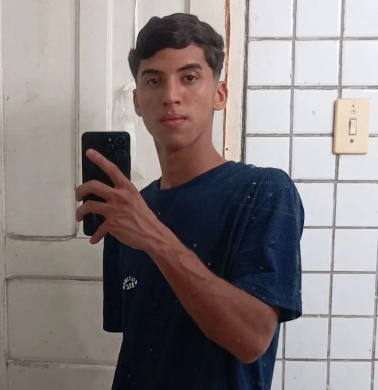 Foto: Arquivo pessoal Glauco José, 20 anos - desaparecido Cristino Castro
