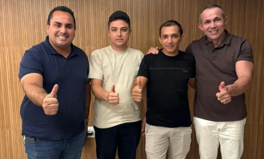 Wilson Capote e Georgiano Neto com os vereadores Giordano Lucas Francivaldo Borges