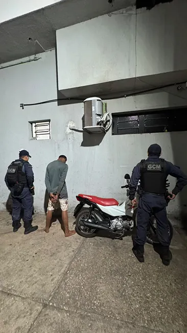Adolescente é apreendido minutos após roubo de moto na zona Sul de Teresina