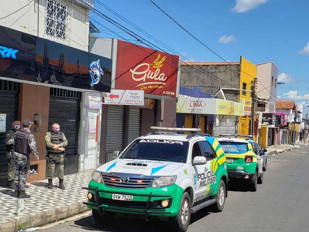 Governador coloca PMPI nas ruas para fiscalizar comércio no fim de semana 