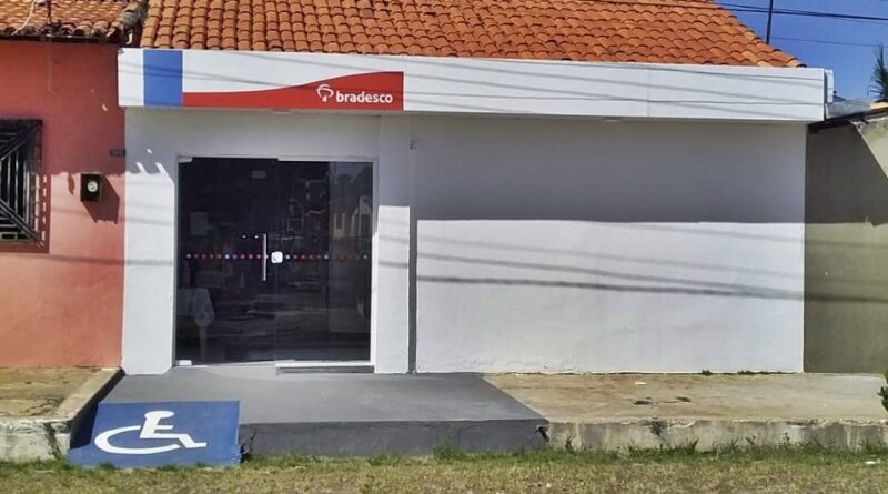Gerente do Bradesco e clientes são rendidos durante assalto em agência no Piauí