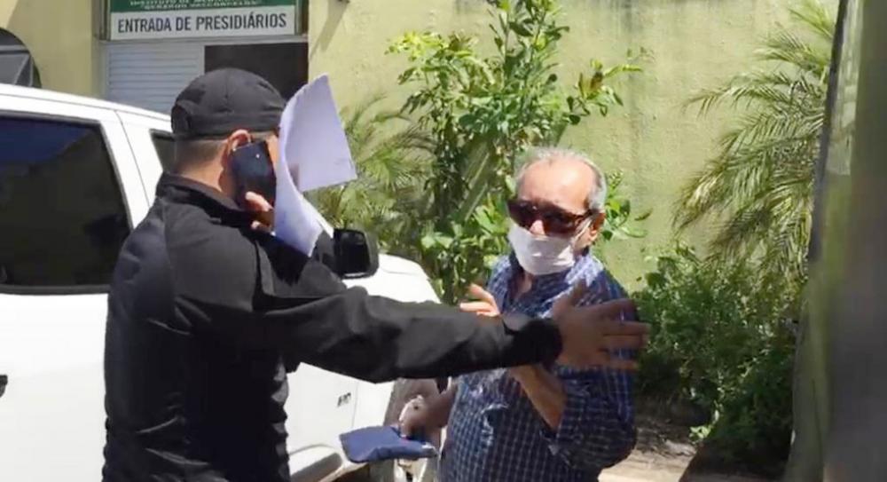Justiça decide que jornalista Arimatéia Azevedo volte para prisão