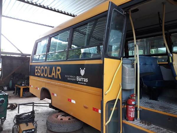 No Piauí, 37% dos veículos que transportam alunos são irregulares