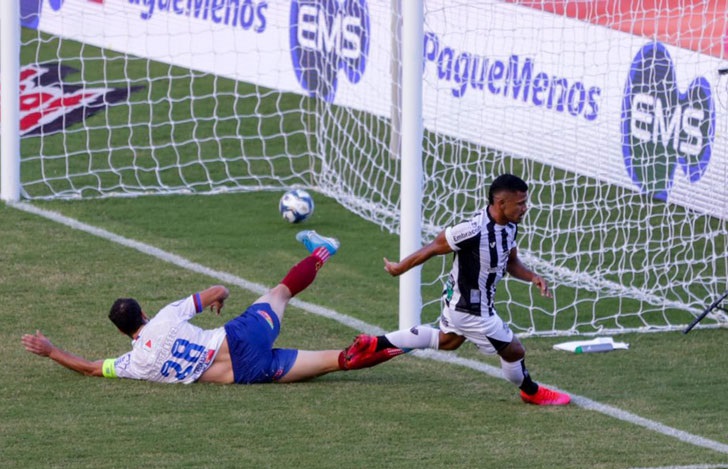 Ceará abre grande vantagem no primeiro jogo na final do Nordestão (Felipe Oliveira/EC Bahia/Divulgação )