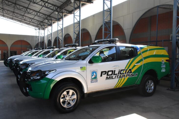 Governador entrega viaturas e EPIs para Polícia, Bombeiros, Ouvidoria e Sesapi