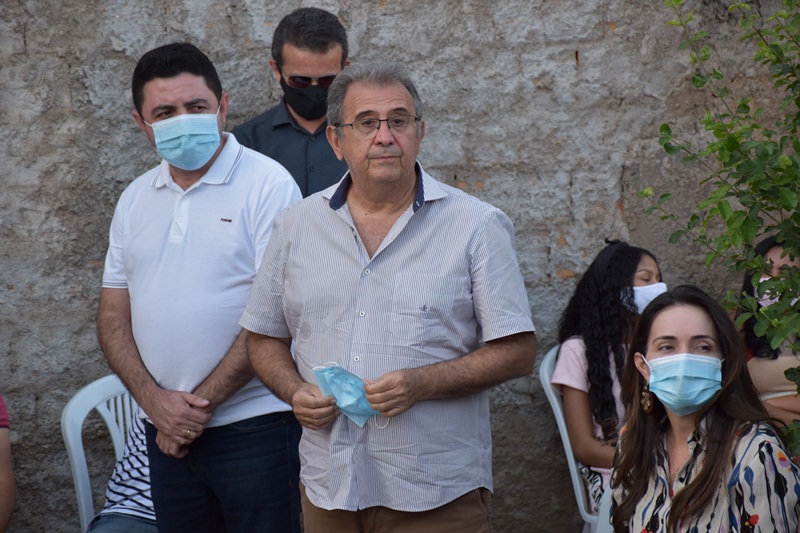 Santa Cruz do PI e região se despedem do médico Alcides Neto