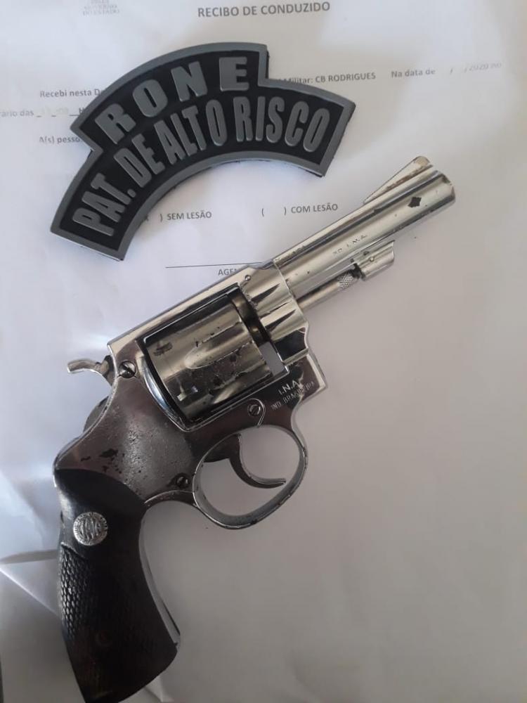 Polícia Militar apreende menor e arma de fogo utilizada em tentativa de homicídio em Barras PI 