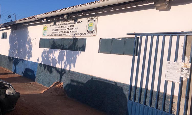 Casal é preso acusado de espancar bebê de 1 ano no interior do Piauí