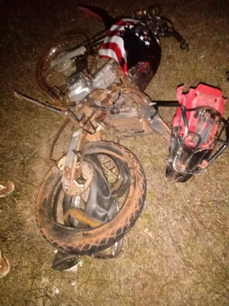 TRAGÉDIA: bebê e adolescente morrem em acidente de moto em Batalha. Imagens fortes
