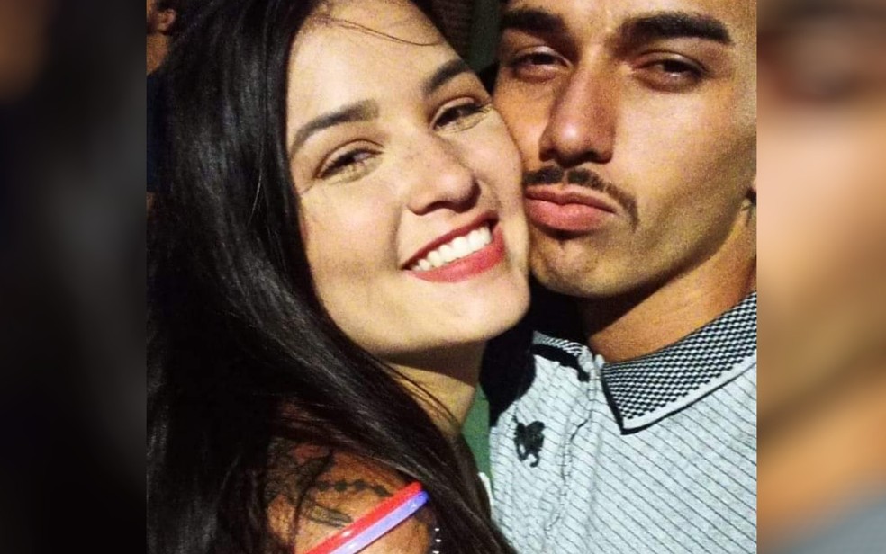 Jovem é suspeita de matar namorado com narguilé por causa de pastel