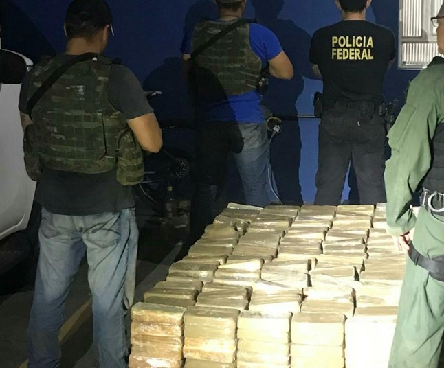 PF, em ação integrada, apreende mais de uma tonelada de cocaína
