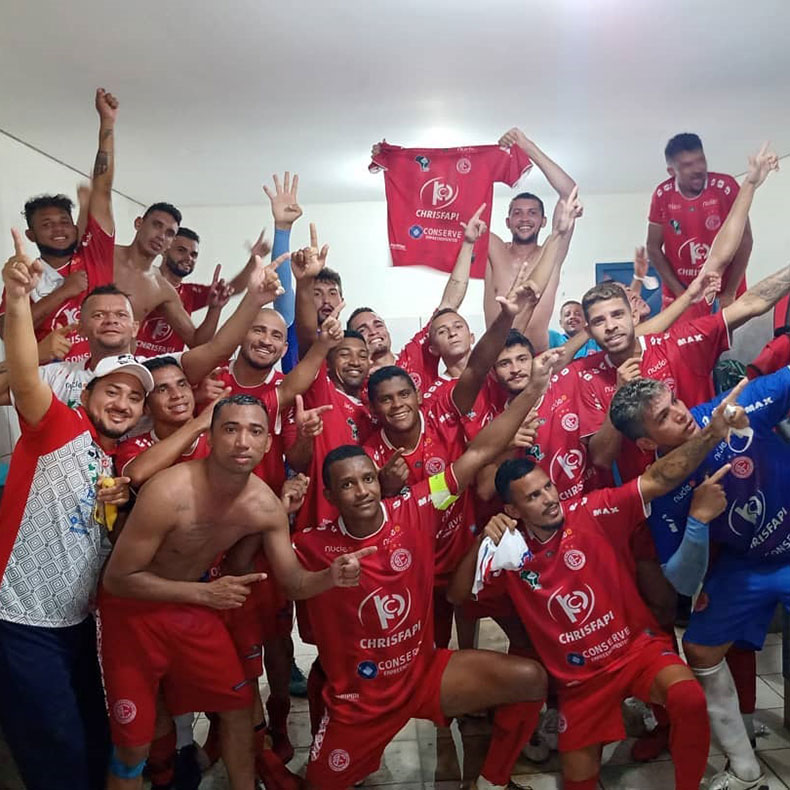 4 de Julho sofre, mas segura Altos e está na final do Campeonato Piauiense
