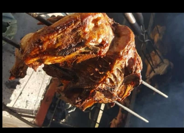 Frango assado no Toinho da Peixaria em Barras PI neste domingo dia 20/12