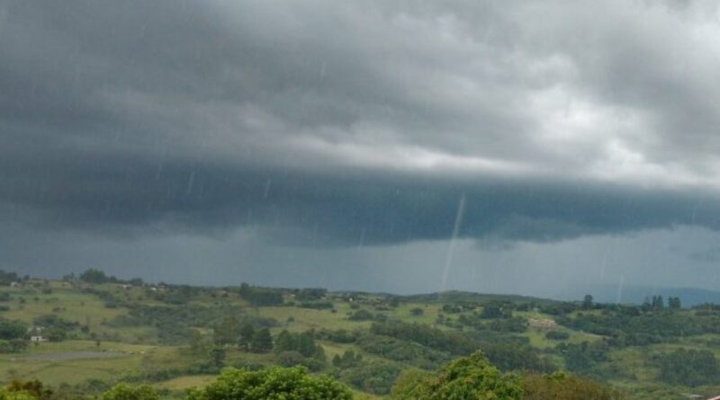 Inmet alerta para perigo de chuvas intensas em 167 cidades do Piauí; Barras PI na lista