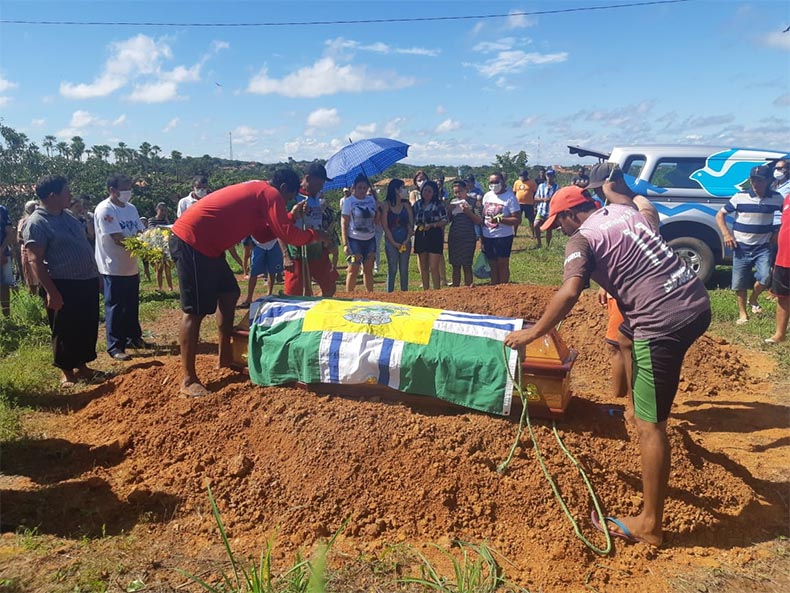 Prefeitura entra em quarentena após morte de prefeito com suspeita da Covid-19