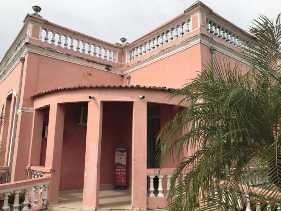 Casa Rosada, sede do administrativo municipal barrense. Foto: Maria Carcará