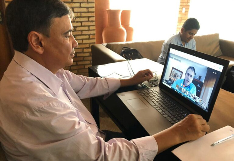 Governadores do Nordeste pedem cautela a Bolsonaro sobre medidas para conter o vírus 
