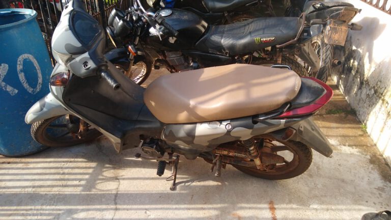 Moto roubada em Barras PI é recuperada em Miguel Alves PI pela PMPI