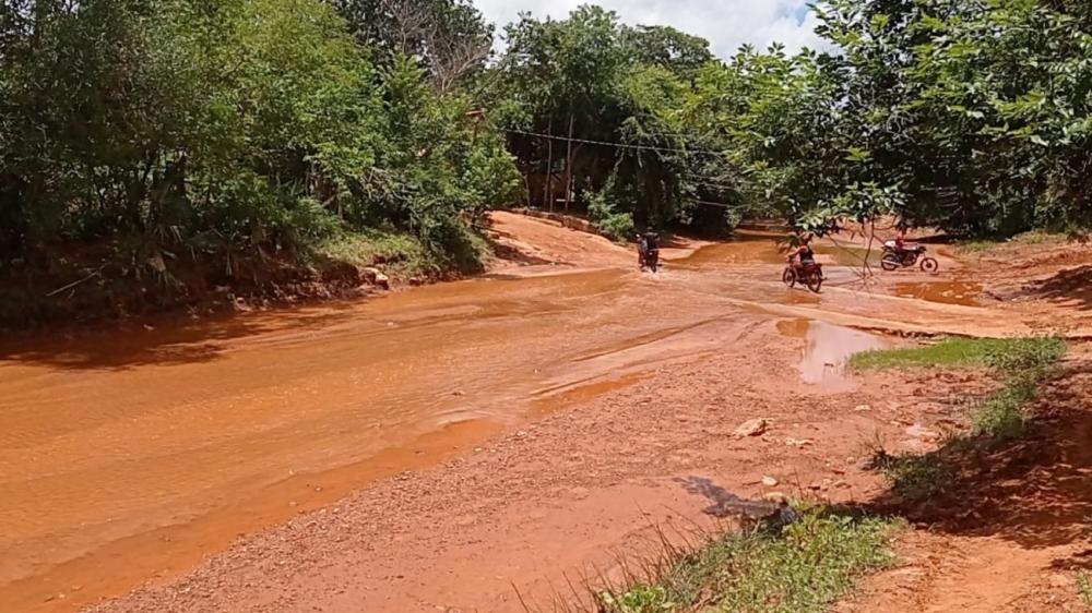Chuvas: Mais de 100 famílias de Barreiras do Piauí ficam isoladas por conta das fortes chuvas