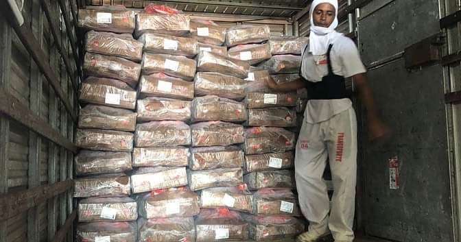 Barras PI: População de Barras PI recebe doação de Empresa de Frango da Capital 