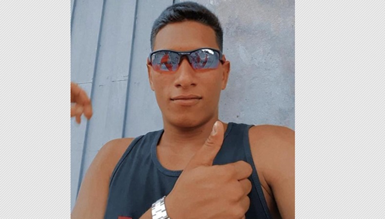 Jovem de 19 anos é executado com oito tiros e polícia suspeita de engano