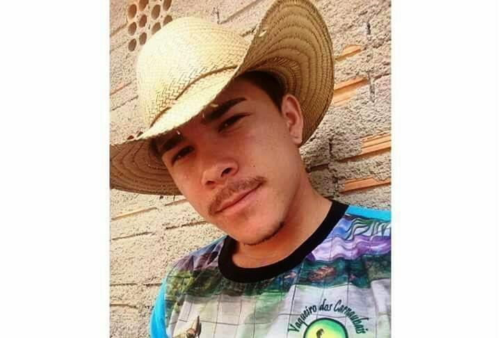 Entregador é executado com tiro na cabeça na porta de casa em Campo Maior PI 