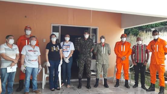 Batalha PI: Defesa Civil se reuniu com exército e Bombeiros para definir estratégias ajudar as pessoas carentes do município 