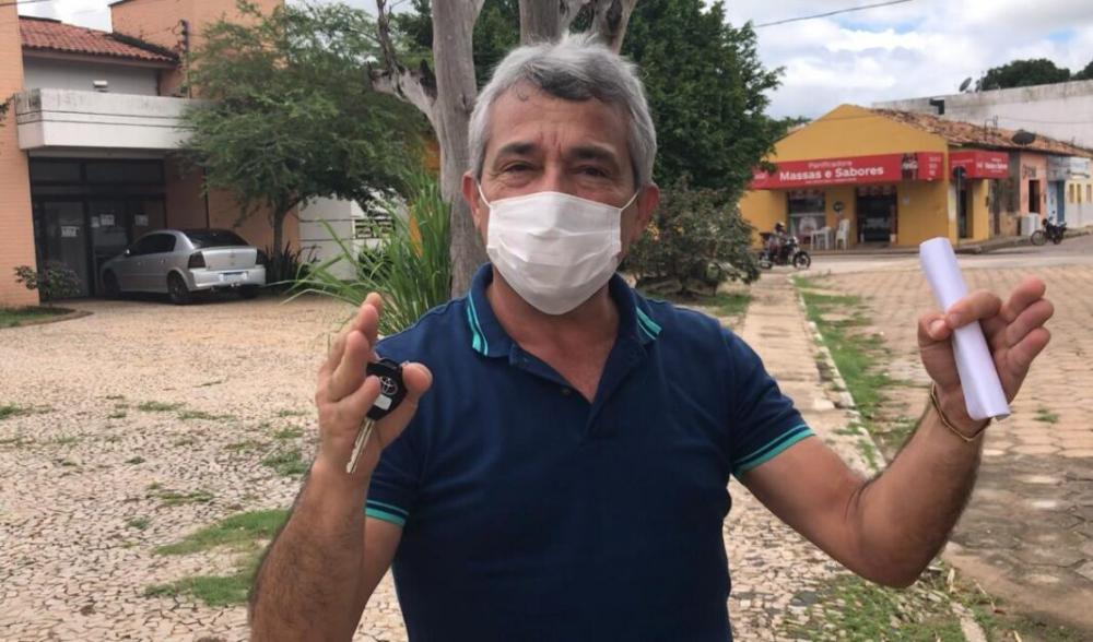 Vereadores da oposição precisam se fundamentar melhor antes dos pronunciamentos e requerimentos, reclama Edilson Capote