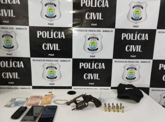 Suspeito do homicídio do vigilante Silvestre em Barras PI preso pela PCPI com arma, drogas e munições e uma moto roubada