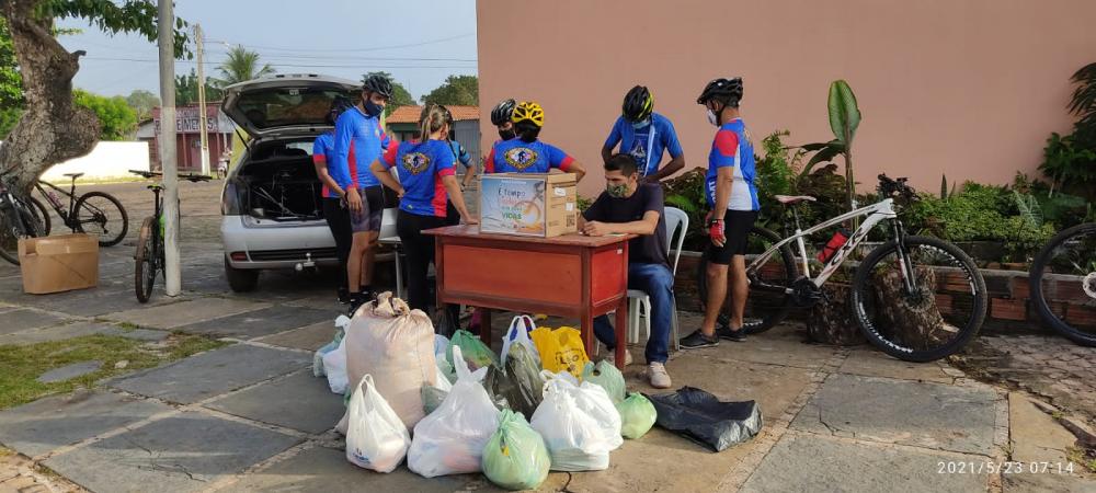 Passeio ciclista em Barras PI arrecada alimentos para pessoas em situação de vulnerabilidade social