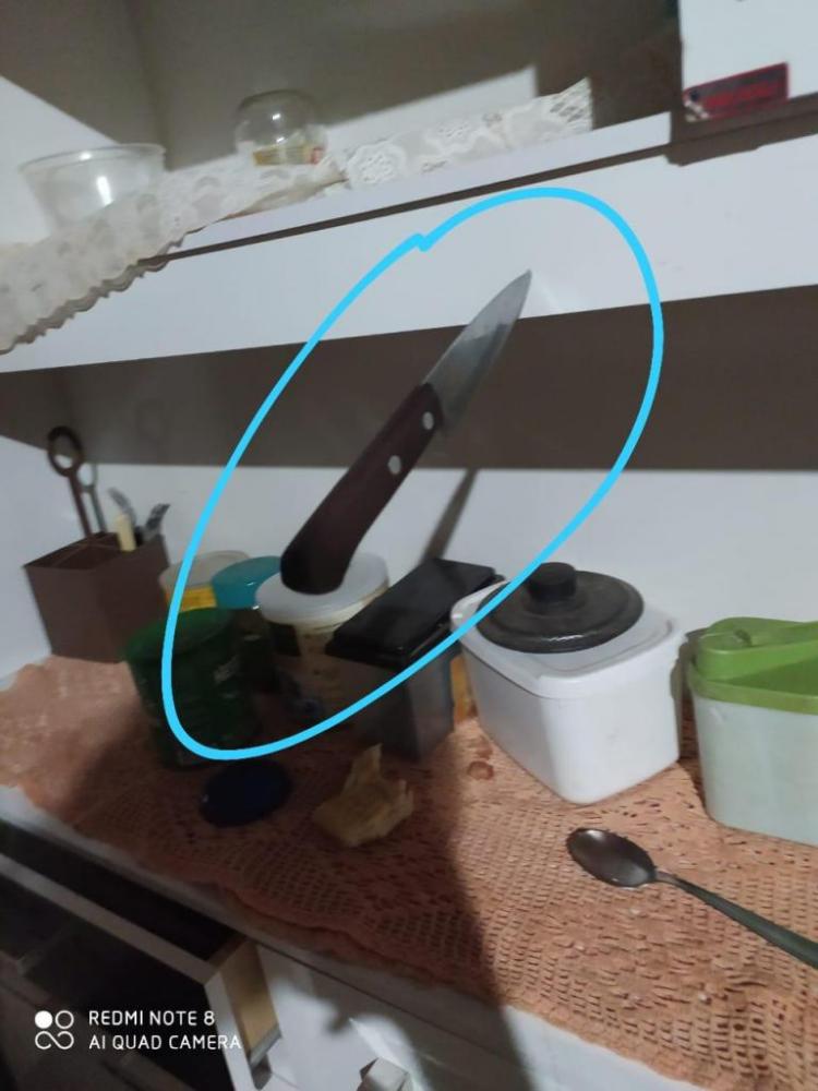 Facas e pedras se movimentam sozinhas e família abandona casa em Queimada Nova