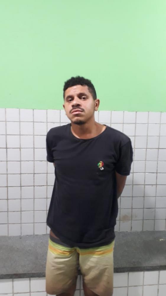 Polícia prende homem acusado de matar porteiro de condomínio a facadas