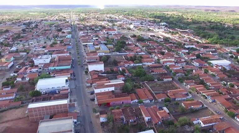 Integrante do PCC é preso pela Polícia Federal durante velório do pai em São João do Piauí