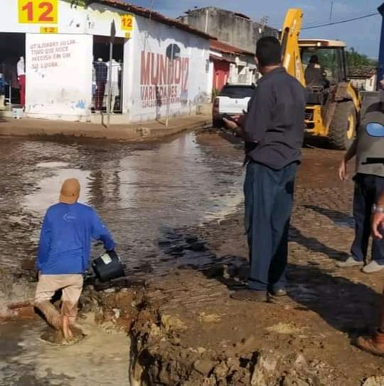 População pede e a Prefeitura de Barras inicia Obra da galeria na Rua Taumaturgo de Azevedo