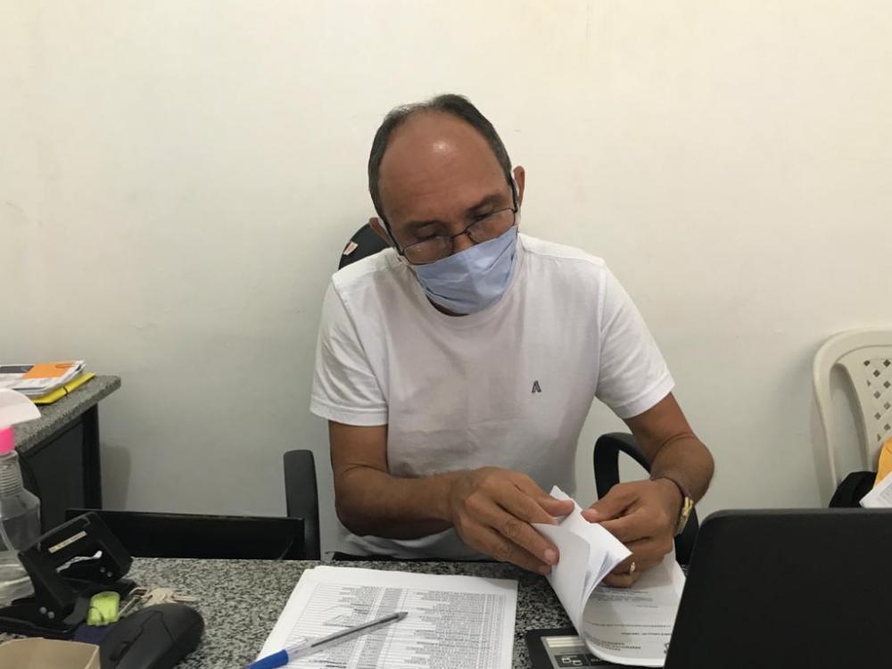 Secretário Ananias Filho fala sobre retirada de ipê branco da Avenida Dirceu Arcoverde em Barras PI 