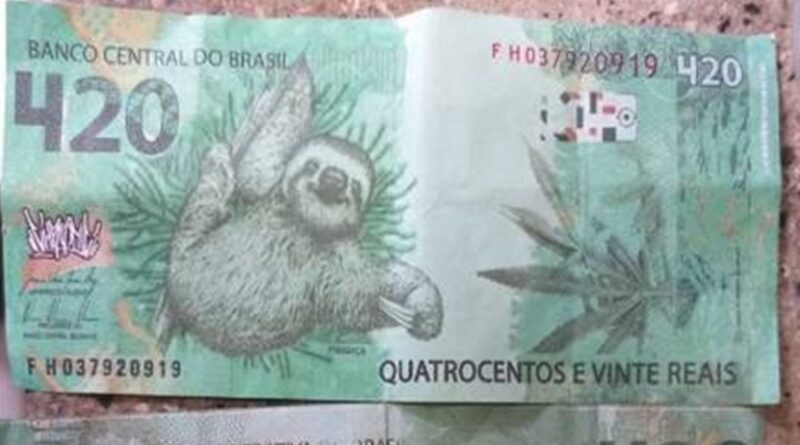 Idoso recebe nota de R$ 420 e ainda dá troco a golpista