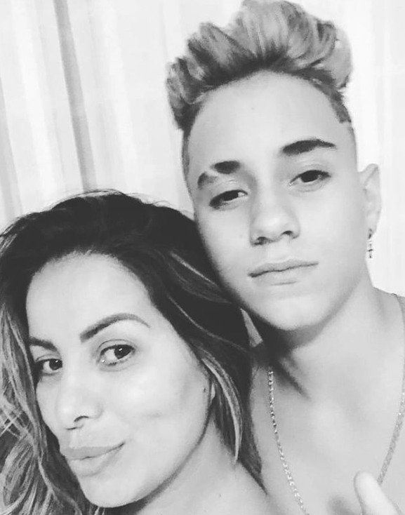 Morre filho da cantora Walkyria Santos