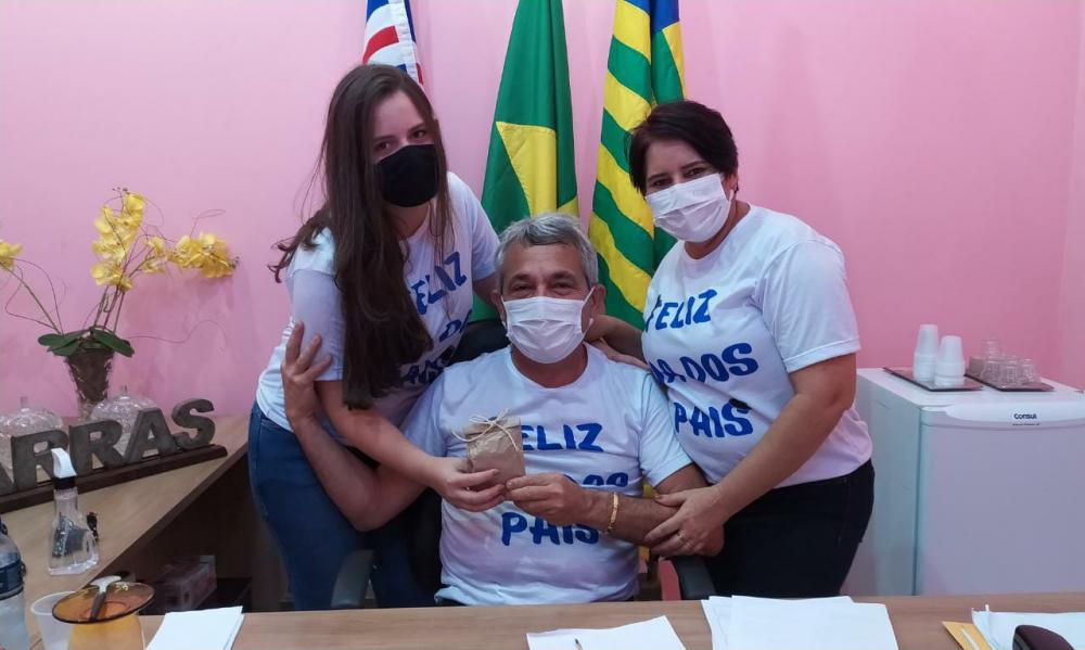 SEMAS em Barras PI faz homenagem em alusão ao Dia dos Pais no município 