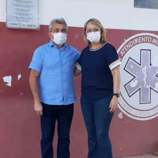 Prefeito de Barras PI Edilson Capote e a vice Cinara Lages visitam futuras instalações do I Laboratório Municipal da região dos Cocais 