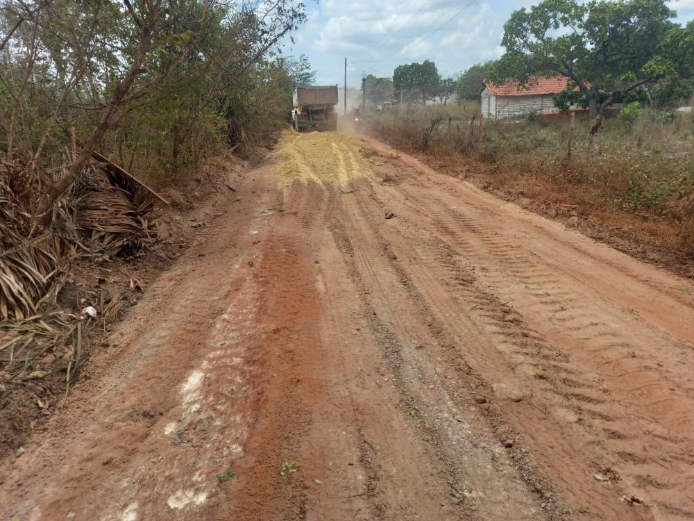 Prefeito Edilson Capote recuperou estrada da localidade Tabocas na região da Mata em Barras PI
