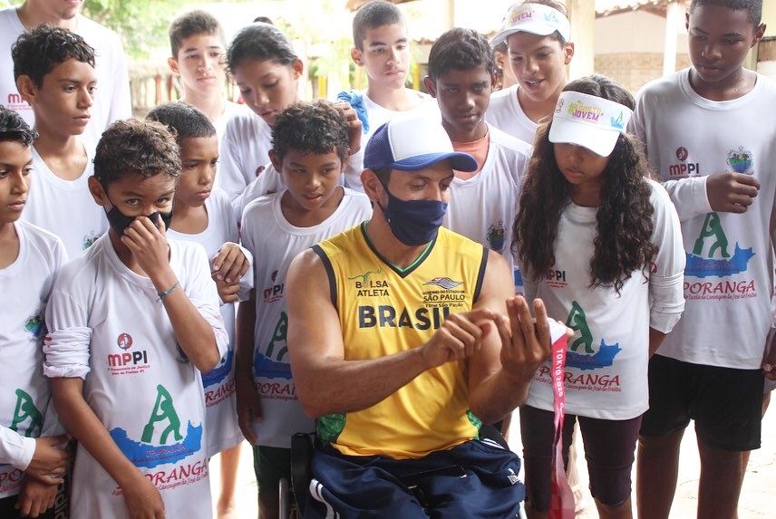 Medalhista Olímpico Luis Carlos esteve em José de Freitas PI conhecendo Projeto de Canoagem Pequeno Cidadão