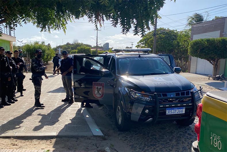 Forças especiais da PM ocupam Cajueiro da Praia após série de crimes