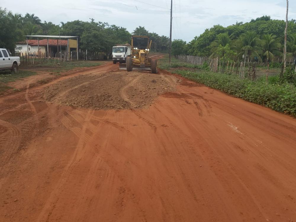 Prefeito Edilson Capote atende reivindicação de moradores das localidades Baixão da Liberdade e Água Branca na zona rural de Barras PI